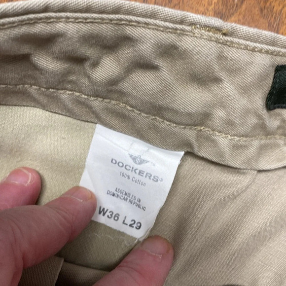 Dockers Men's khakis chinos Size 36 Trousers - Picture 6 of 10